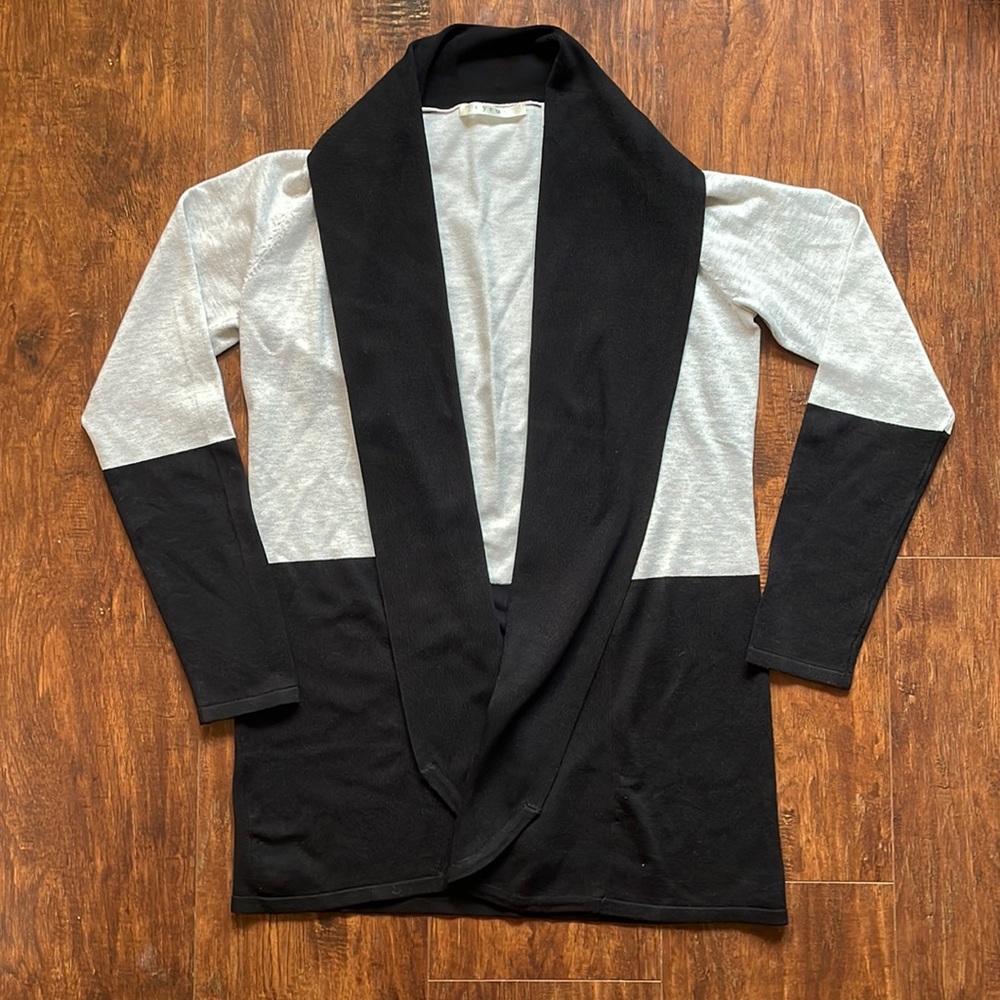 NWOT Black Grey soft Colorblock Cardigan Sweater Large